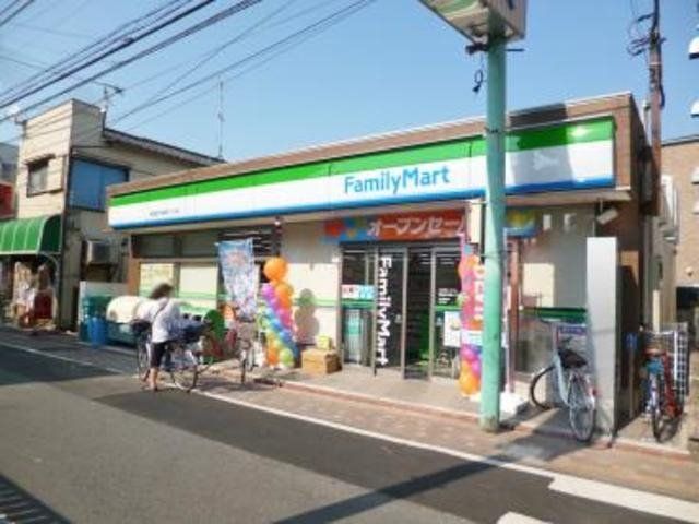 コンビニ　ファミリーマート西蒲田大城通り入口店（コンビニ）まで212m