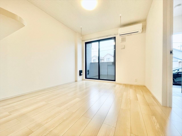 居室・リビング　＊ニューライズシリーズ同タイプの内装写真掲載
