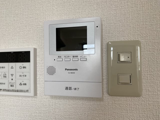 セキュリティ　モニター付きインターホン