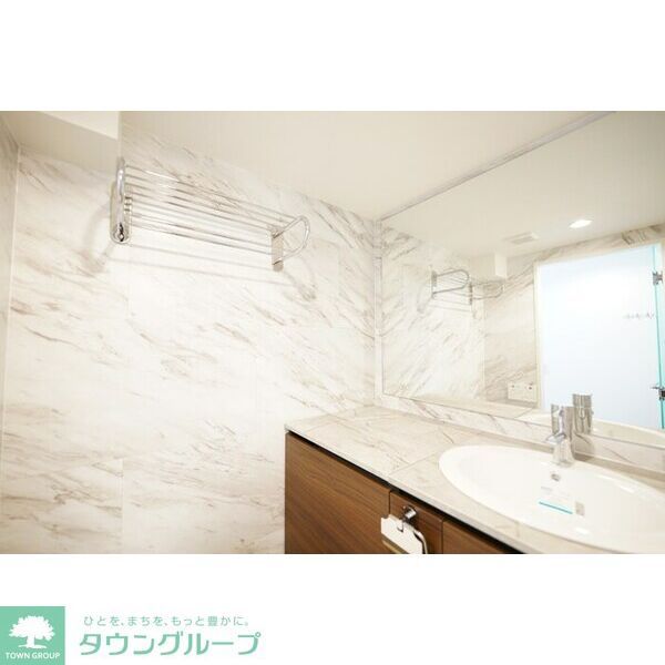 洗面設備　同じタイプの別部屋写真