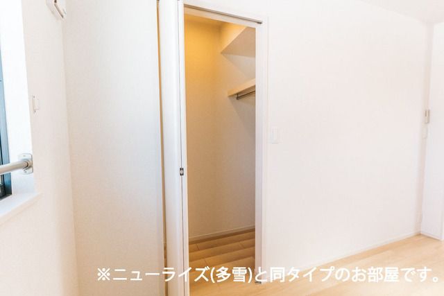 ＪＲ八戸線 八戸駅 バス乗車時間：14分 最寄りバス停で下車 徒歩4分 2階建 新築の内装写真