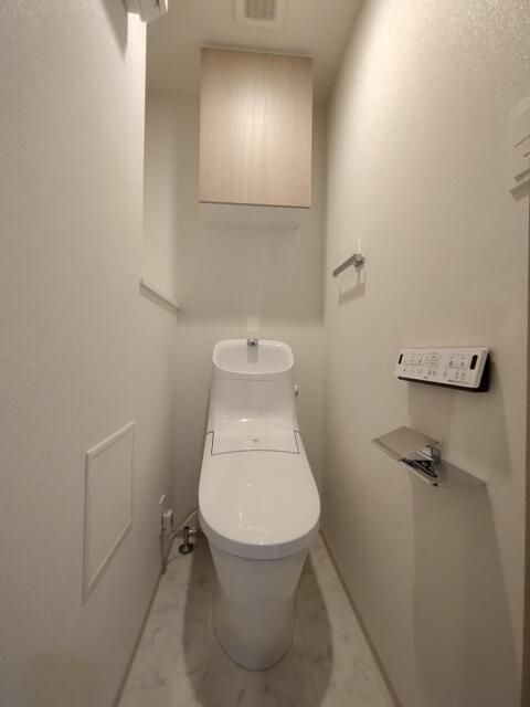 トイレ　落ち着いたトイレです