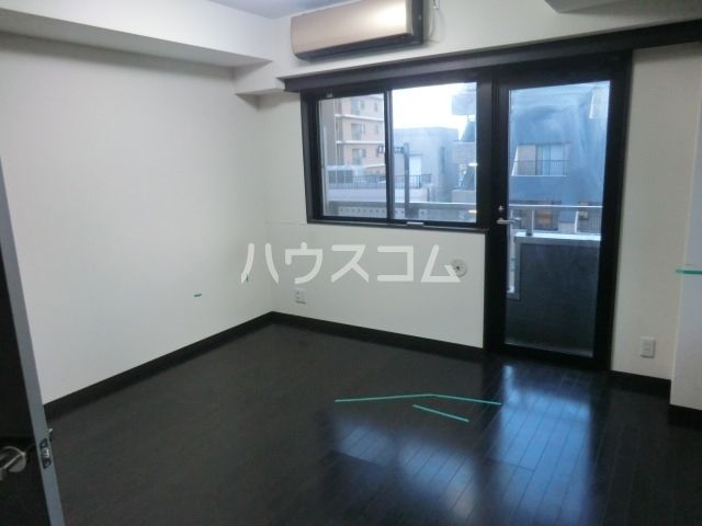 サンリット亀有の居間写真