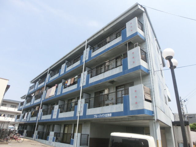 地下鉄西神・山手線 伊川谷駅 バス乗車時間：13分 最寄りバス停で下車 徒歩3分 築34年