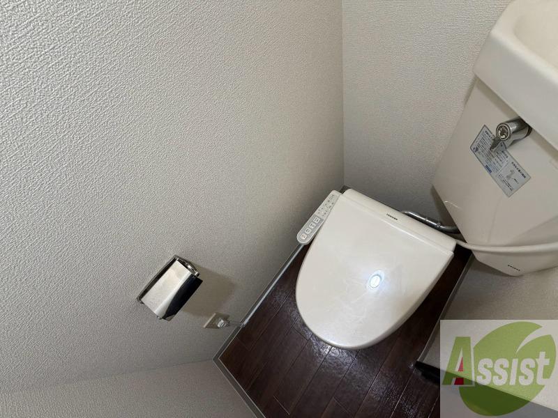 地下鉄南北線 北１８条駅 徒歩3分 9階建 築43年のトイレ写真