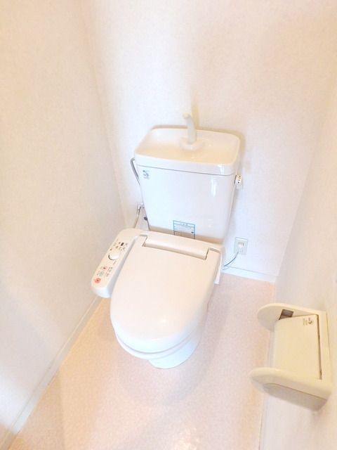 トイレ　★シャワートイレ★