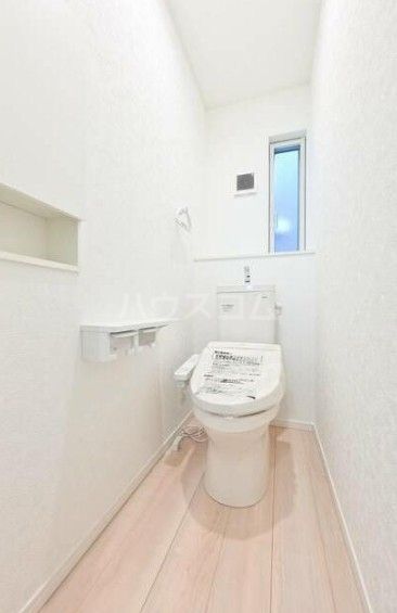 Sumai-to川崎市多摩区菅北浦01のトイレ写真