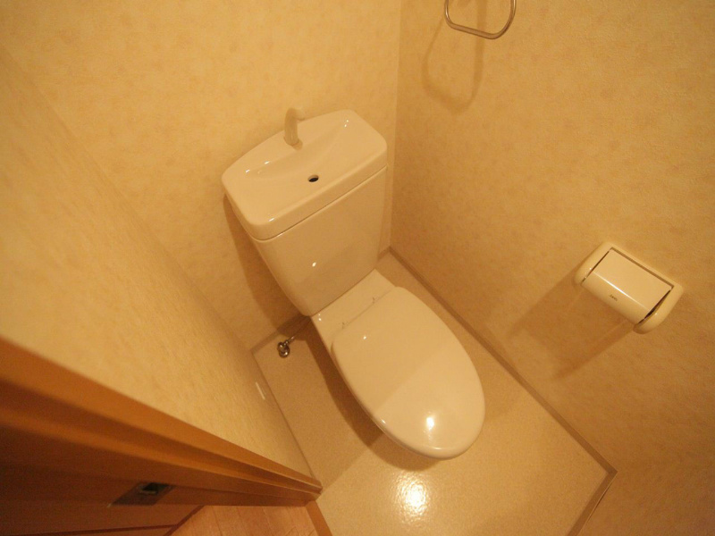 トイレ　トイレ（お風呂トイレ別）温水洗浄便座取り付け可