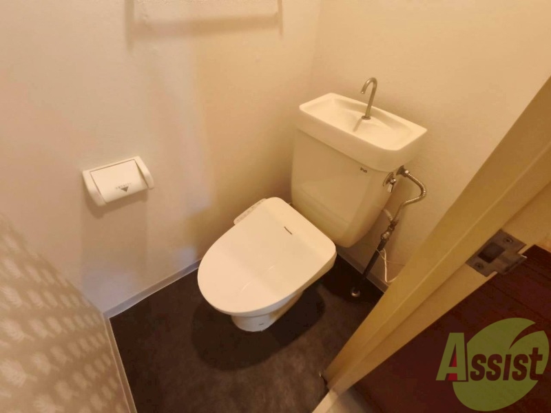 トイレ　トイレです。ウォシュレット付を探している方、おすすめです。