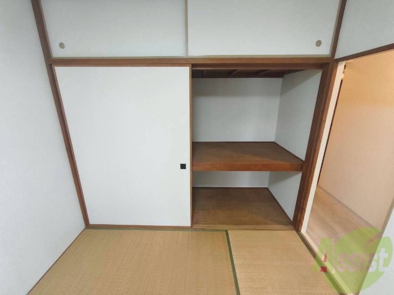 収納　寝室には収納があります。すっきり片づけましょう！