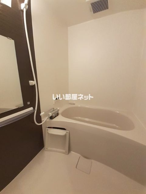 ロイヤルクレセントの風呂写真