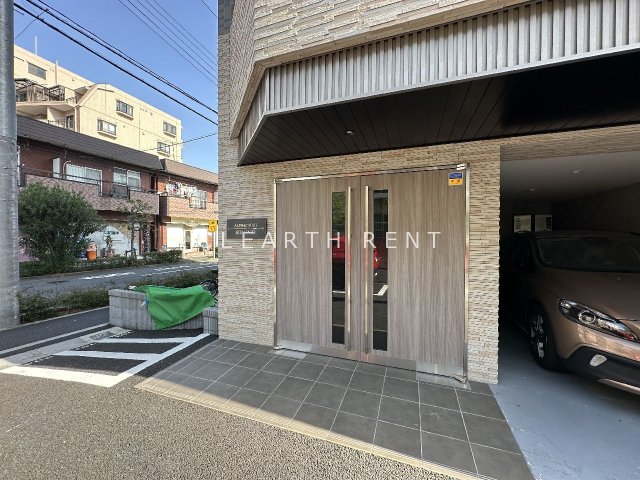 エントランス　☆敷礼ゼロ×仲介手数料不要×家賃2ヶ月分無料（共益費除く）☆