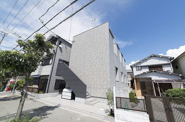 建物外観　デザイナーズ物件♪