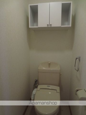近鉄湯の山線 中菰野駅 徒歩4分 3階建 築17年のトイレ写真