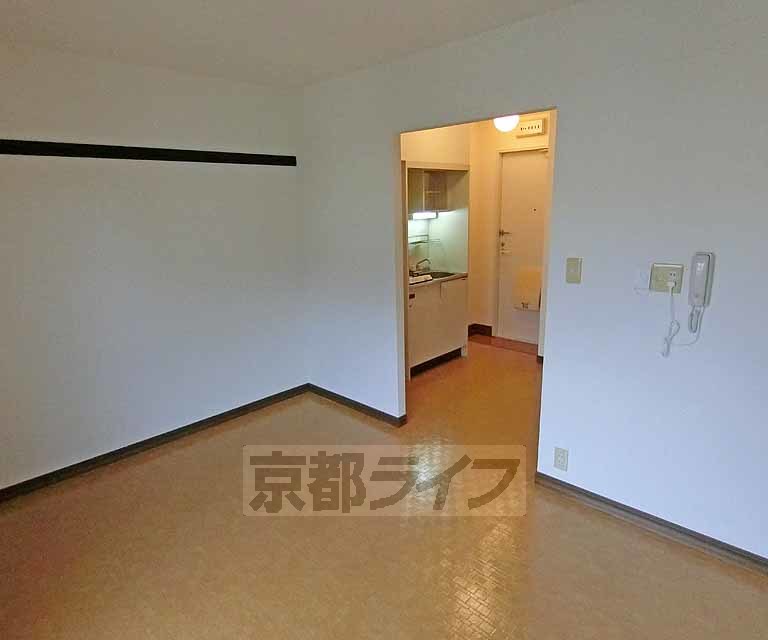 ローレルコート壱番館の居間写真