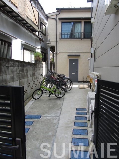 エントランス　外観になります☆