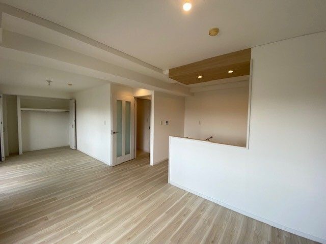 居室・リビング　☆明るい洋室☆