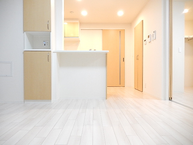ルミナス令和の居間写真