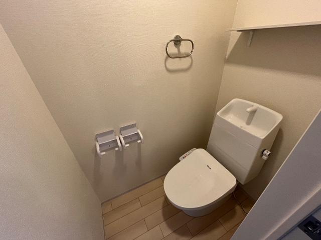 トイレ　シャワー付トイレ