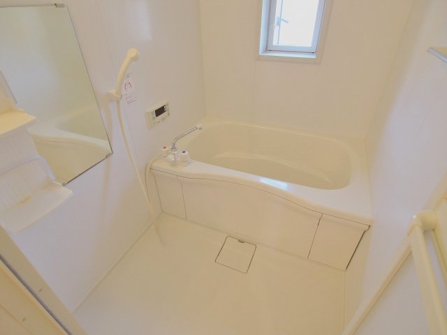 バス・シャワールーム　※別部屋のお写真です※