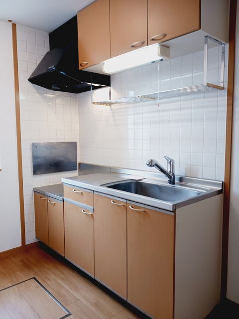 東武東上線 武蔵嵐山駅 徒歩8分 2階建 築23年のキッチン写真