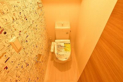 トイレ　温水洗浄便座付き　内観イメージ（現状優先）