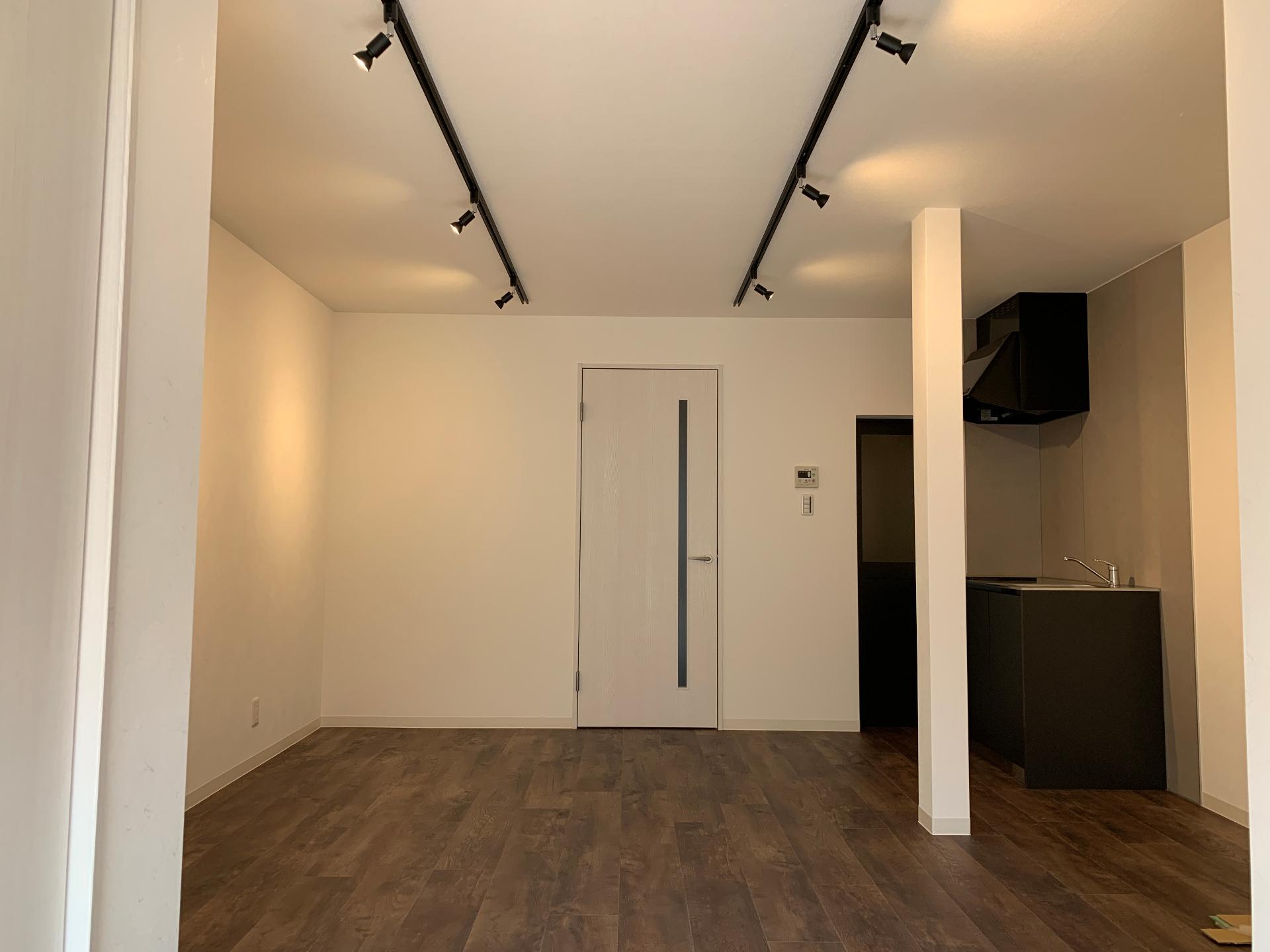 JR円町テ?サ?イナース?一戸建の居間写真