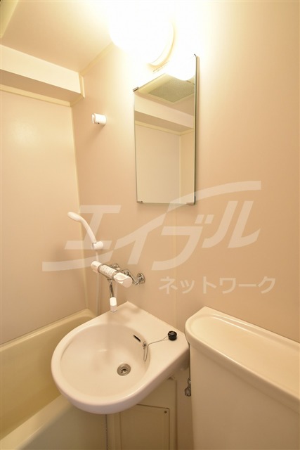 Asixの内装写真