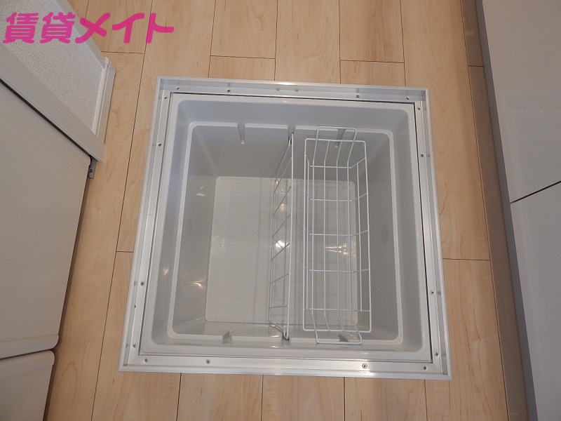 収納　別部屋反転同型タイプです。