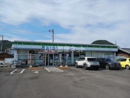 コンビニ　ファミリーマート 高松西ハゼ町店（コンビニ）まで274m