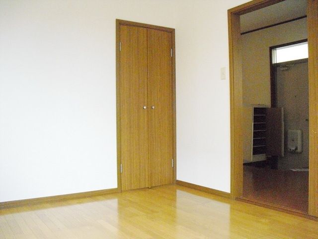 その他部屋・スペース　★洋室６帖★