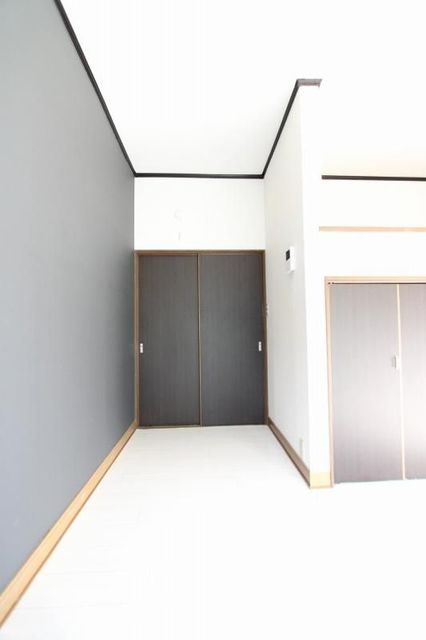 居室・リビング　退去前の為、別部屋画像です。