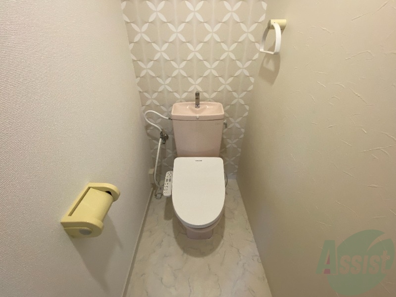 トイレ　トイレはシャワートイレとなっており、とても快適です。