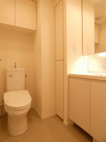 オアーゼ新宿市谷薬王寺のトイレ写真
