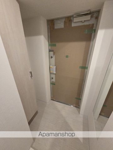 地下鉄御堂筋線 中津駅 徒歩5分 10階建 築1年の玄関写真