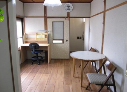 山本通4丁目貸家1Fの居間写真