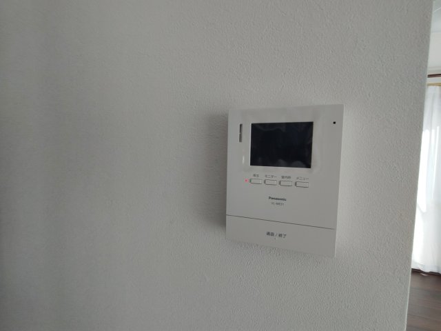 セキュリティ　モニター付きのインターホンでセキュリティも安心です