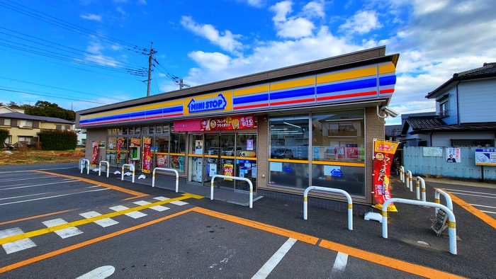 コンビニ　ミニストップ（コンビニ）まで519m