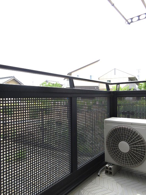 バルコニー　写真は別の部屋のものです。