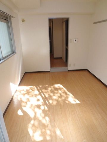 その他部屋・スペース　★角部屋は２面採光です　※別部屋のお写真です★