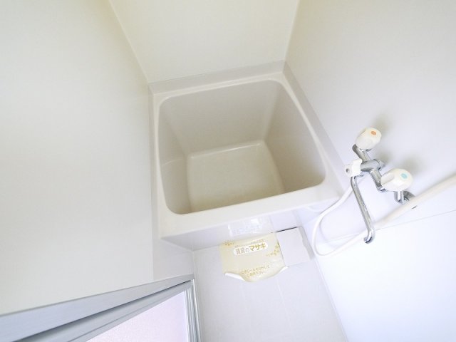バス・シャワールーム　日々の暮らしに欠かせないお風呂です