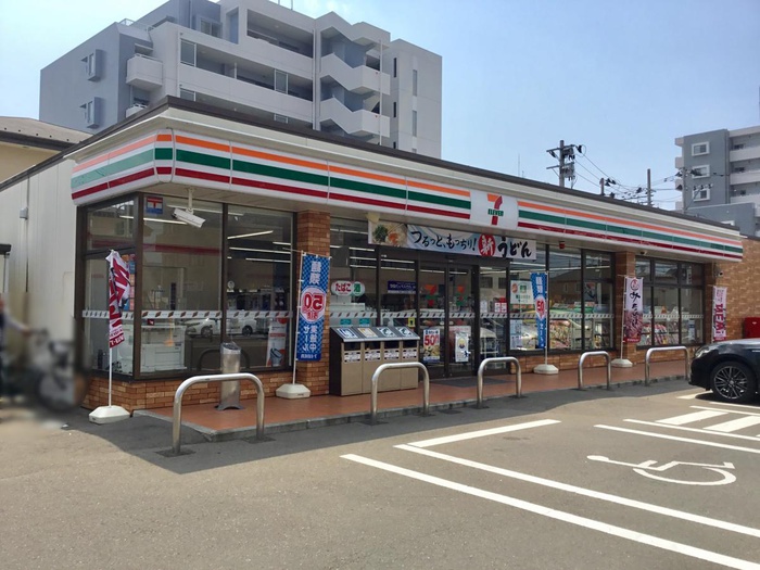コンビニ　セブンイレブン　仙台萩野町2丁目店（コンビニ）まで350m