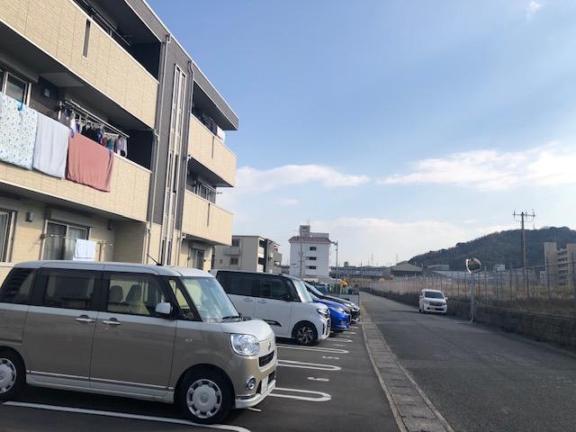 ＪＲ山陽本線 新下関駅 徒歩6分 3階建 築8年の外観写真