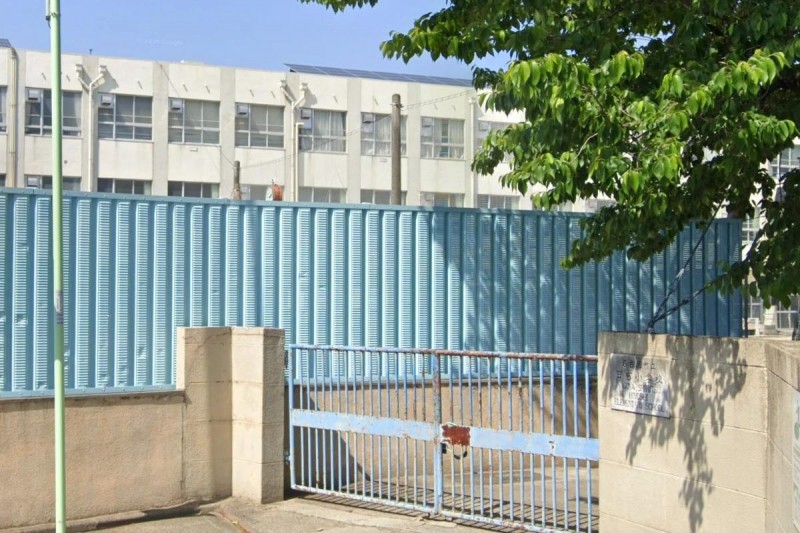 小学校　名古屋市立日吉小学校（小学校）まで86m