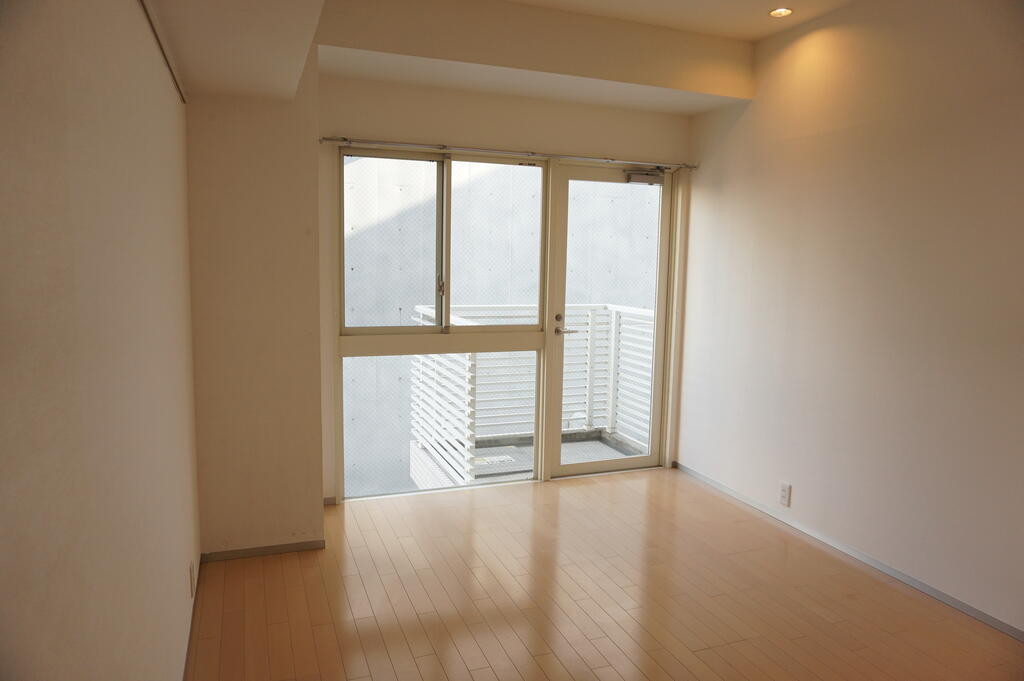 居室・リビング　南向きの明るめの室内☆