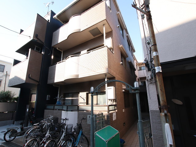 寺島パインマンションの建物外観