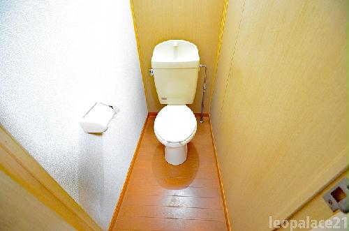 【レオパレス前原のトイレ】