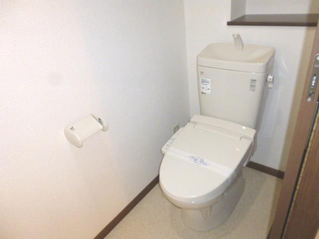 【オンリーインザフロント　B棟のトイレ】
