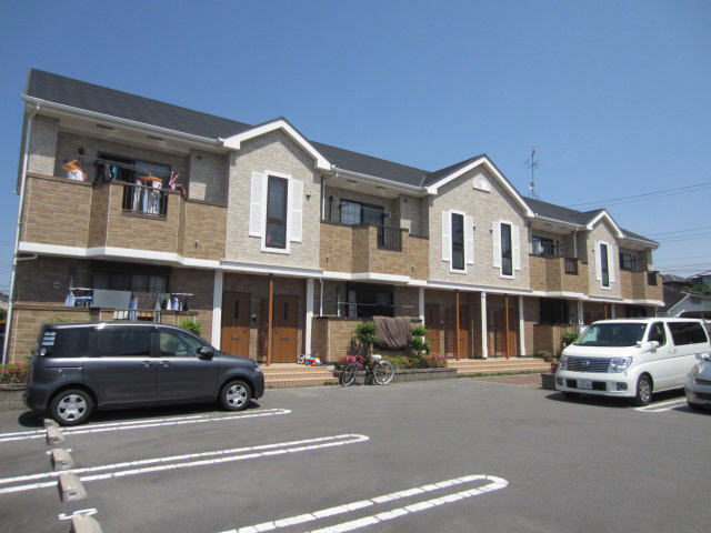 岸和田市畑町のアパートの建物外観