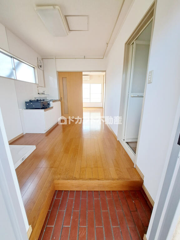 玄関　玄関から撮影